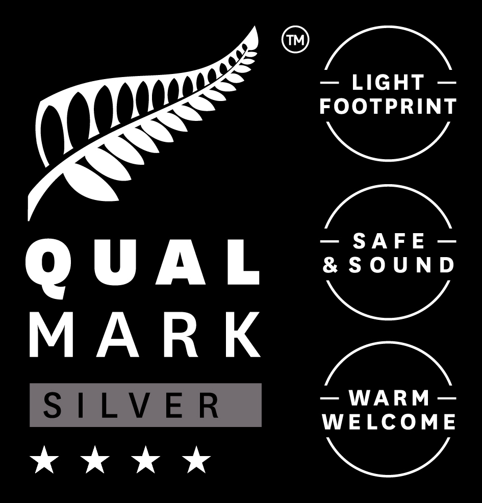 Qualmark Logo 4 Star Motel