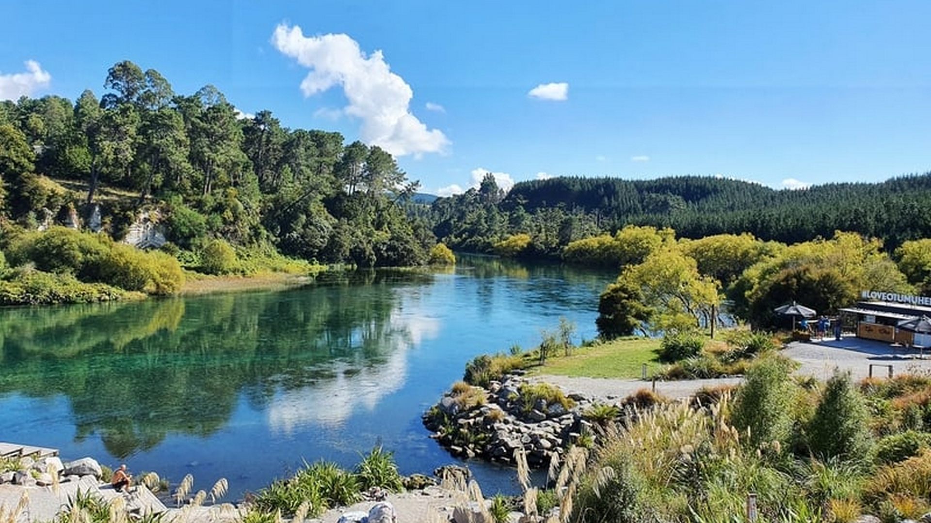 Explore Taupō's Top 8 Attractions Near Bella Vista Motel