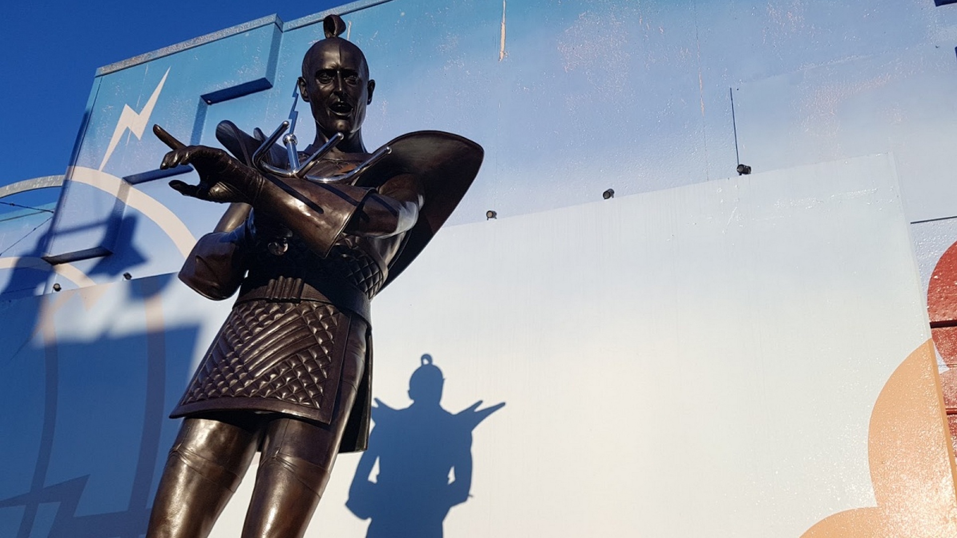 Riff Raff Statue