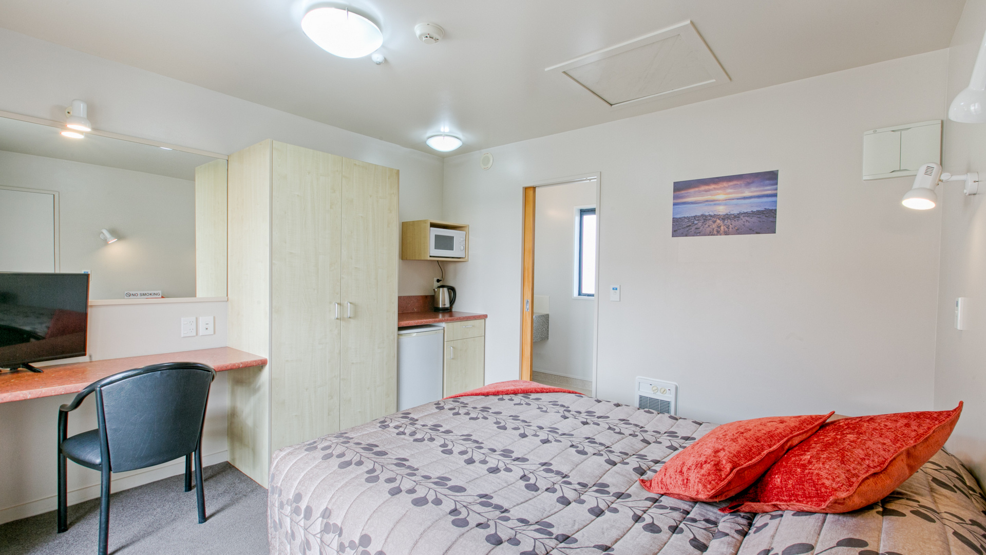 Hokitika Motel Room