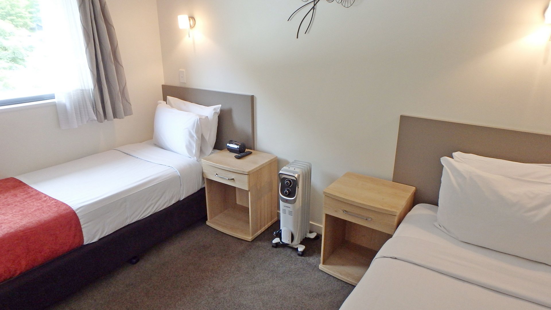 Twin room in Queenstown