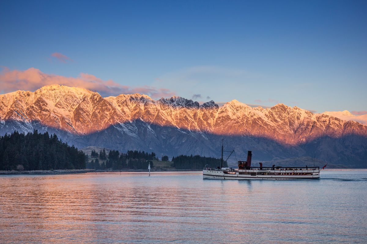 Queenstown. TSS Earnslaw and the Remarkables