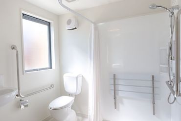 Access Studio bathroom (available on request)