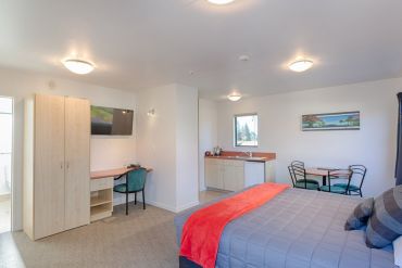 One and two bedroom unit