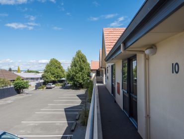 Motel balcony, Bella viosta Nelson