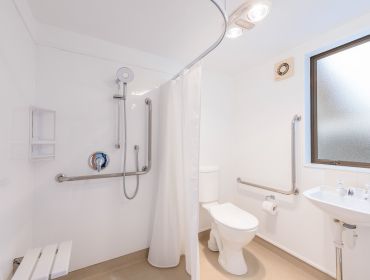 Easy access bathroom, Bella Vista Nelson