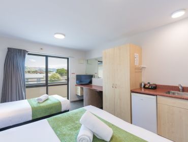 Twin/Triple Studio, Bella Vista Nelson